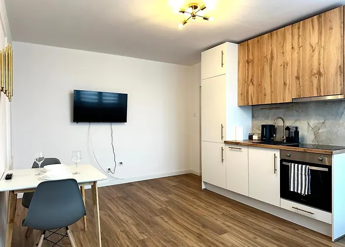 Lejlighed Dabrowskiego - Self Check-in 20h - Lift