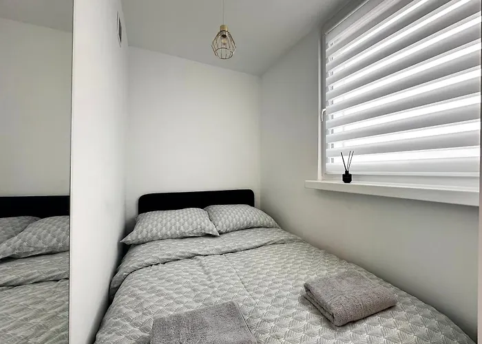 Lejlighed Dabrowskiego - Self Check-in 20h - Lift